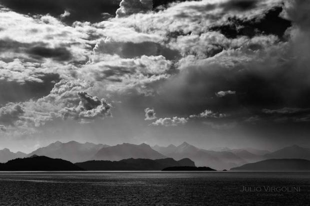 Nubes sobre el Nahuel Huapi, Bariloche, 2013.