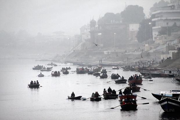 Botes en el Ganges, Varanasi, India, 2010.