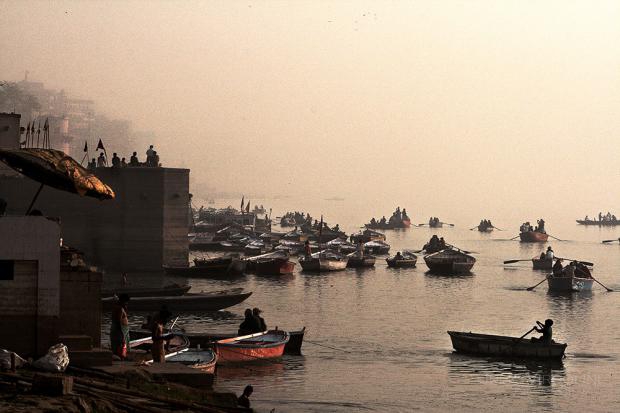 Los colores del Ganges en Varanasi, India, 2009.