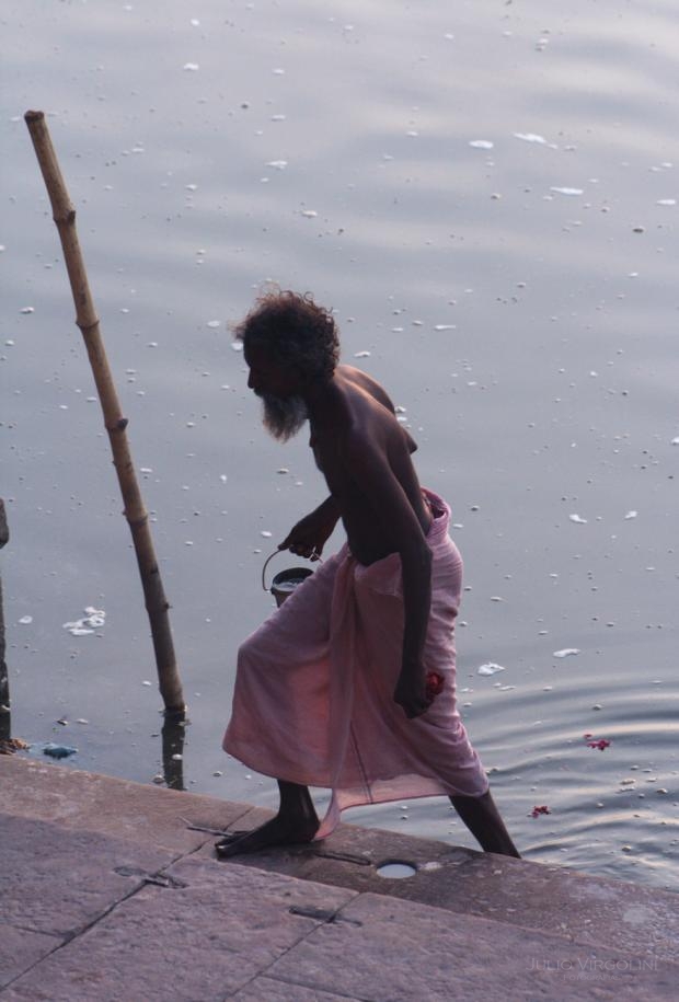 Purificado, Varanasi, India