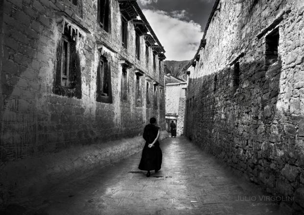 Callejón en el monasteriio de Gyantse, Tibet 2014.