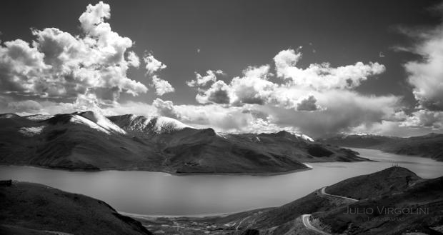 Lago sagrado Yamdrok-Tso, Tibet 2014