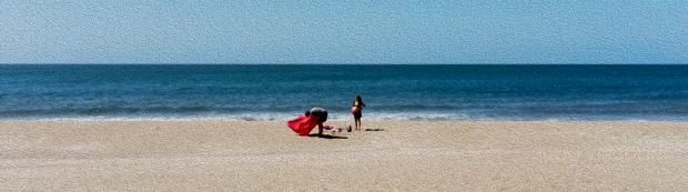 Dos en la playa con sombrilla, Punta del Este, ROU