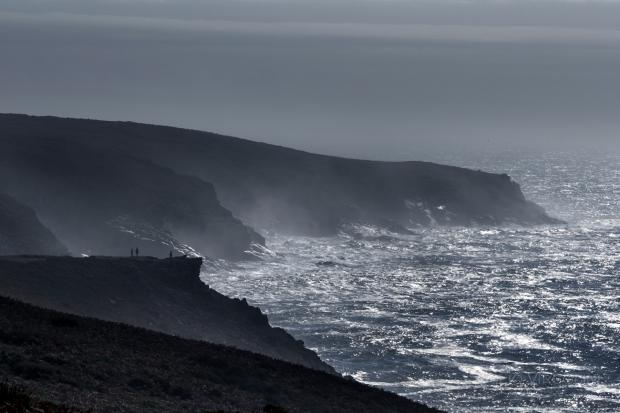 Acantilado, Pointe du Raz, Bretagna, Francia